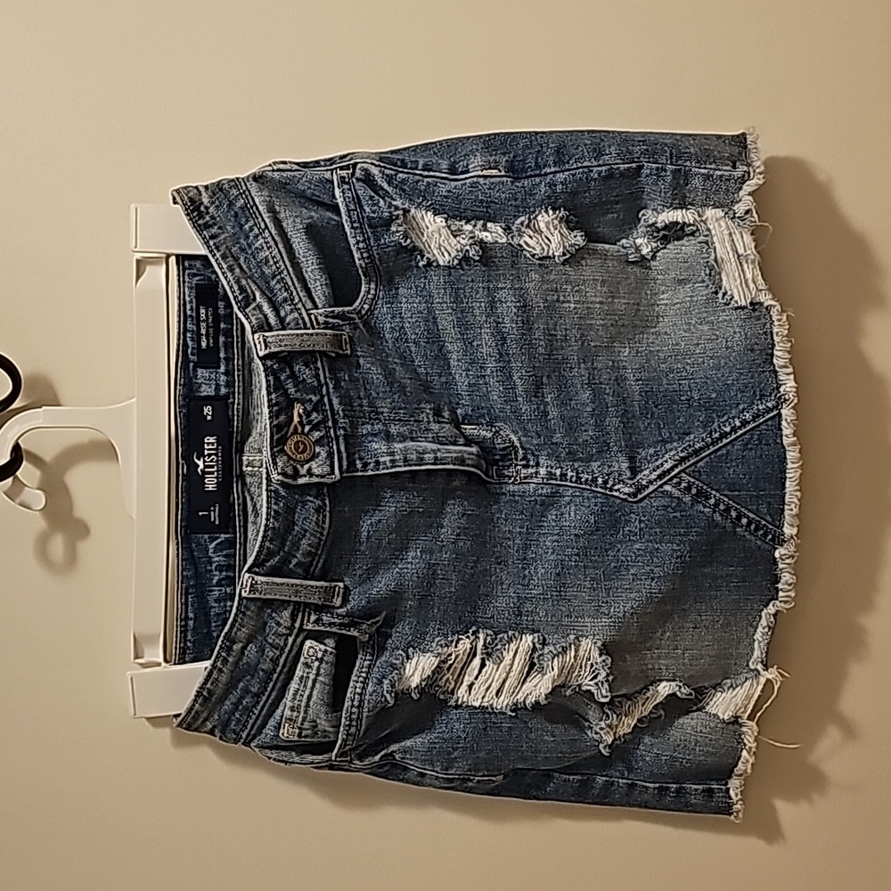 Hollister Size 1/W25 Jean High-Rise Vintage Stretch Distressed Short Skirt